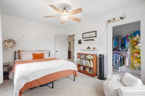 225 N Cass IA 50681