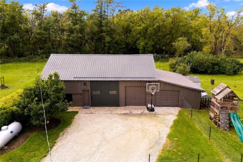 225 N Cass IA 50681