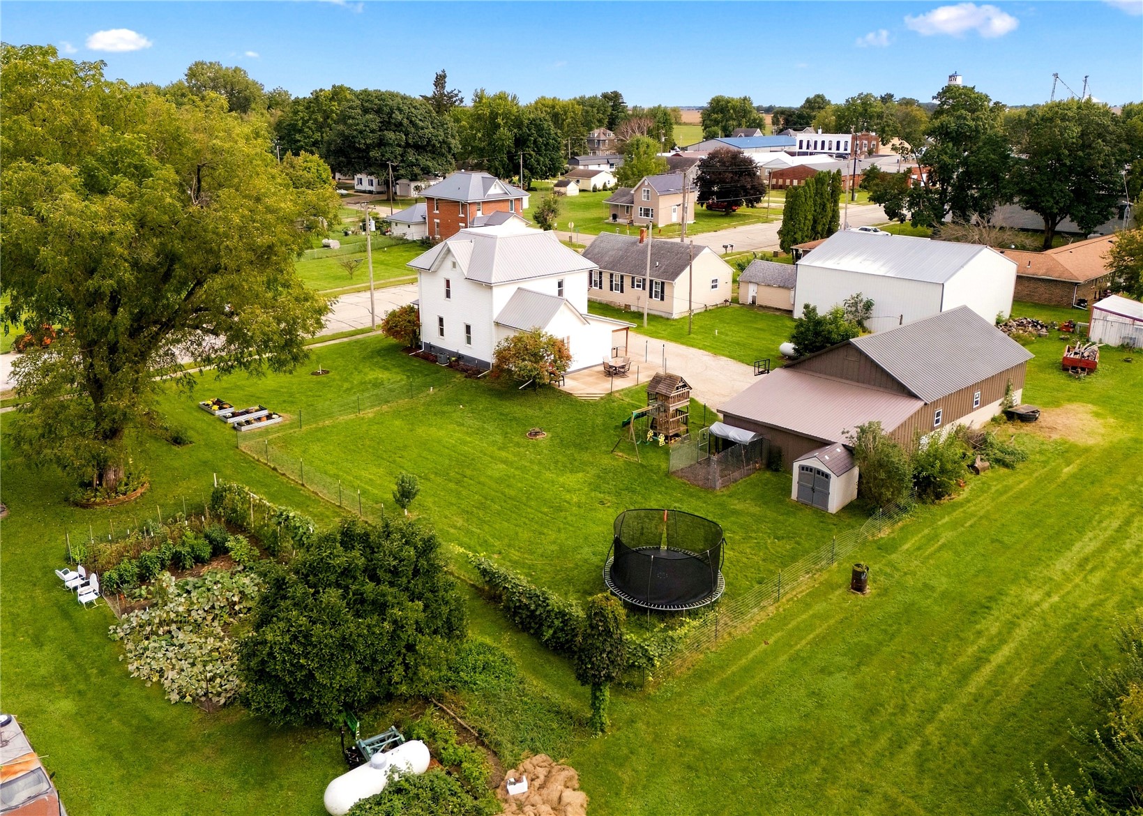 225 N Cass IA 50681