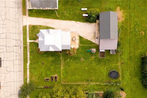 225 N Cass IA 50681