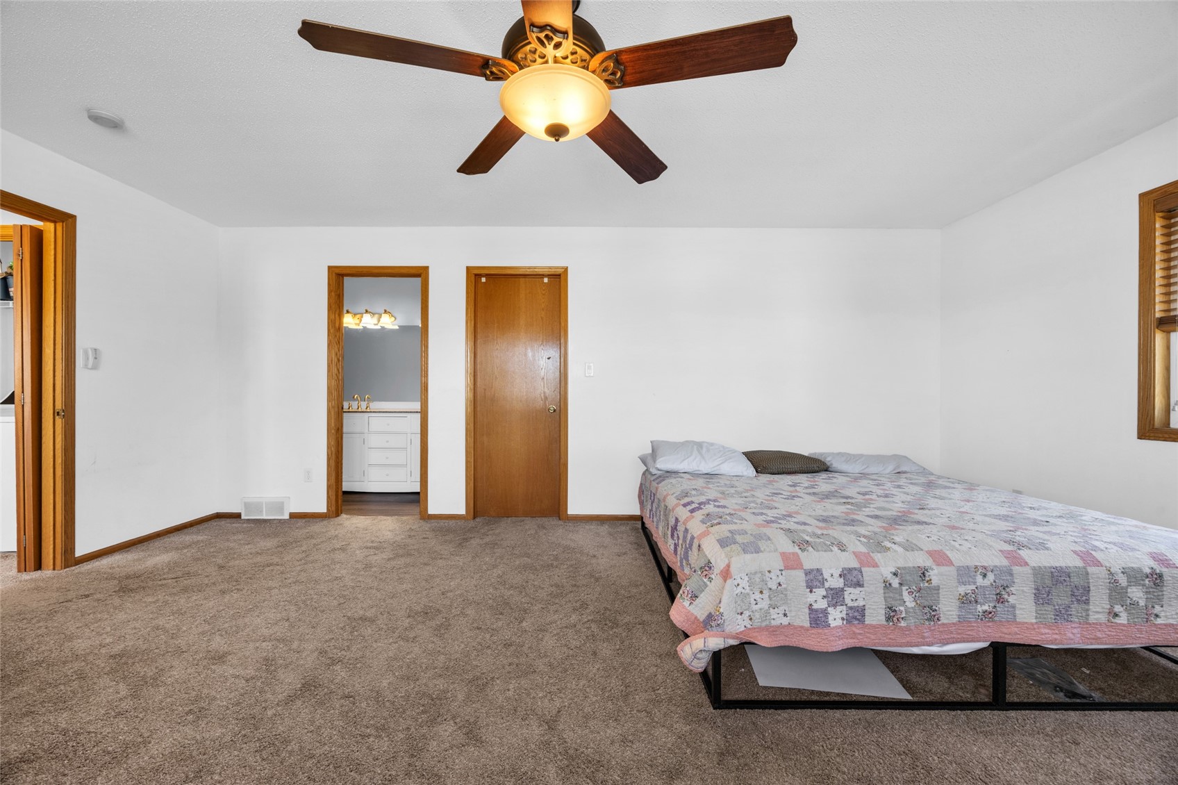805 71st Street NE Cedar Rapids IA 52402