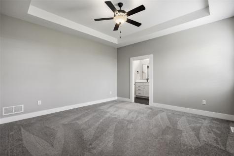 306 Dogwood Lane Tiffin IA 52340