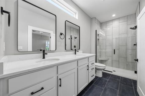 306 Dogwood Lane Tiffin IA 52340