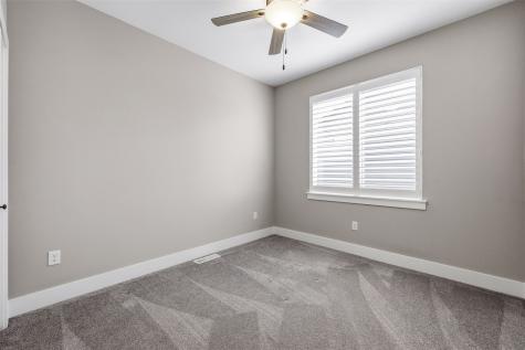 306 Dogwood Lane Tiffin IA 52340