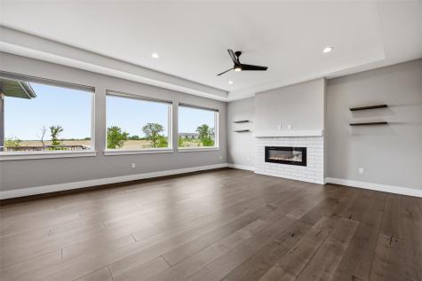 306 Dogwood Lane Tiffin IA 52340
