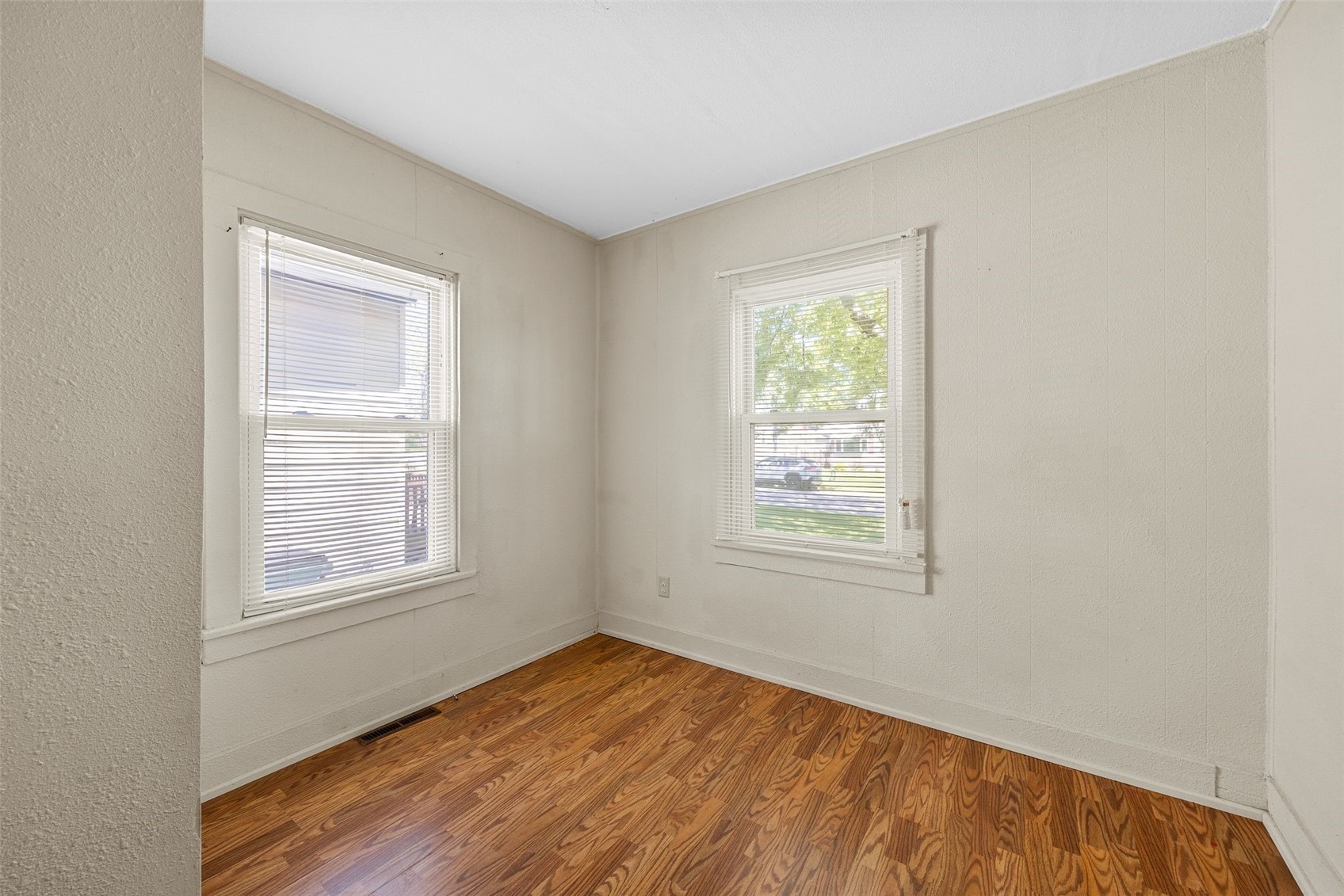 1215 19th Avenue SW Cedar Rapids IA 52404