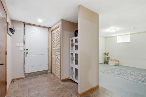 61 29th Avenue SW Cedar Rapids IA 52404