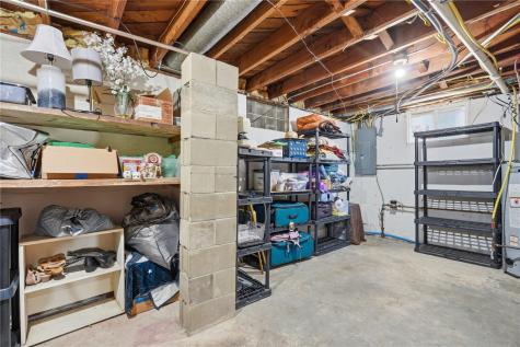 61 29th Avenue SW Cedar Rapids IA 52404