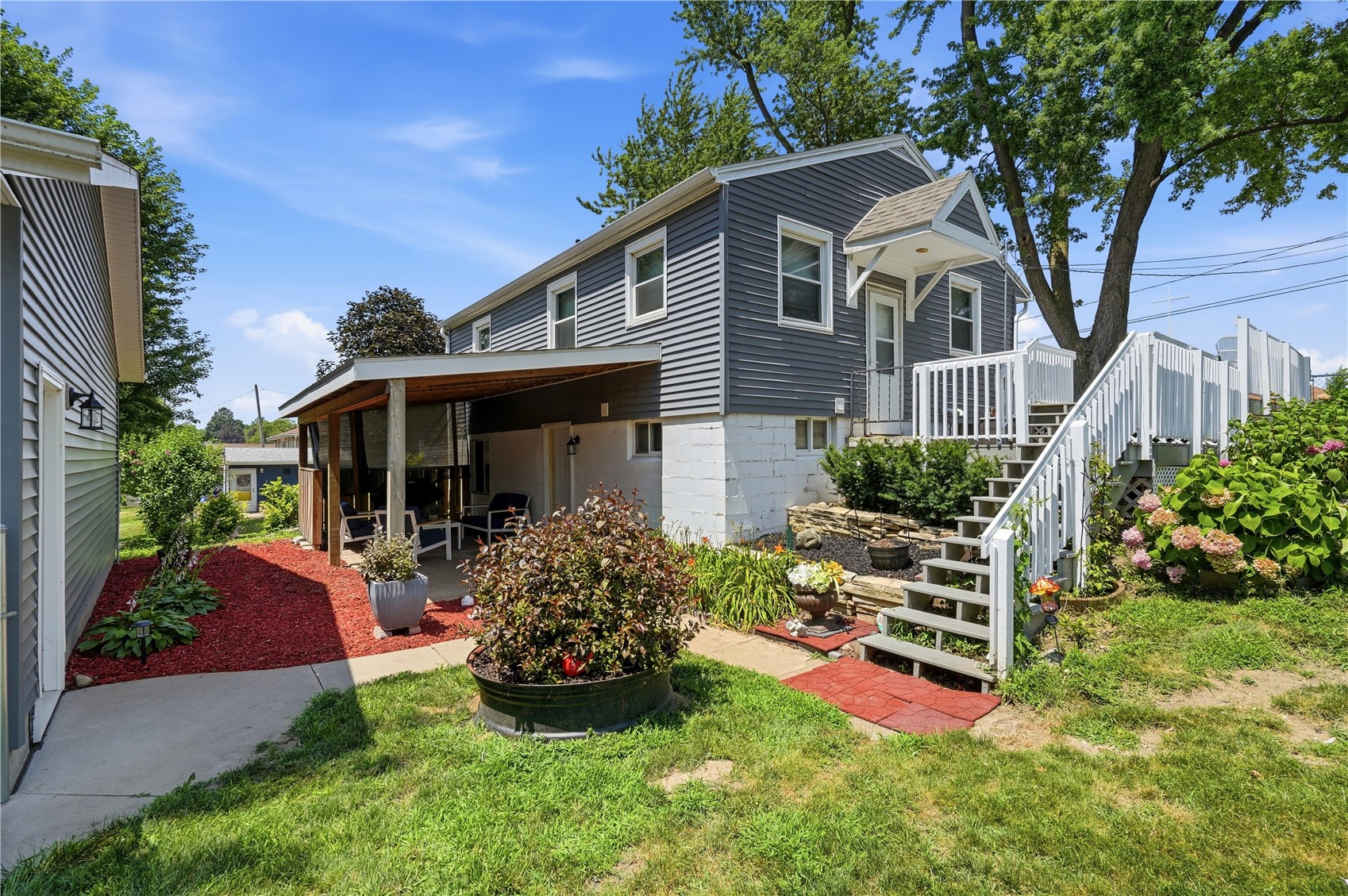 61 29th Avenue SW Cedar Rapids IA 52404