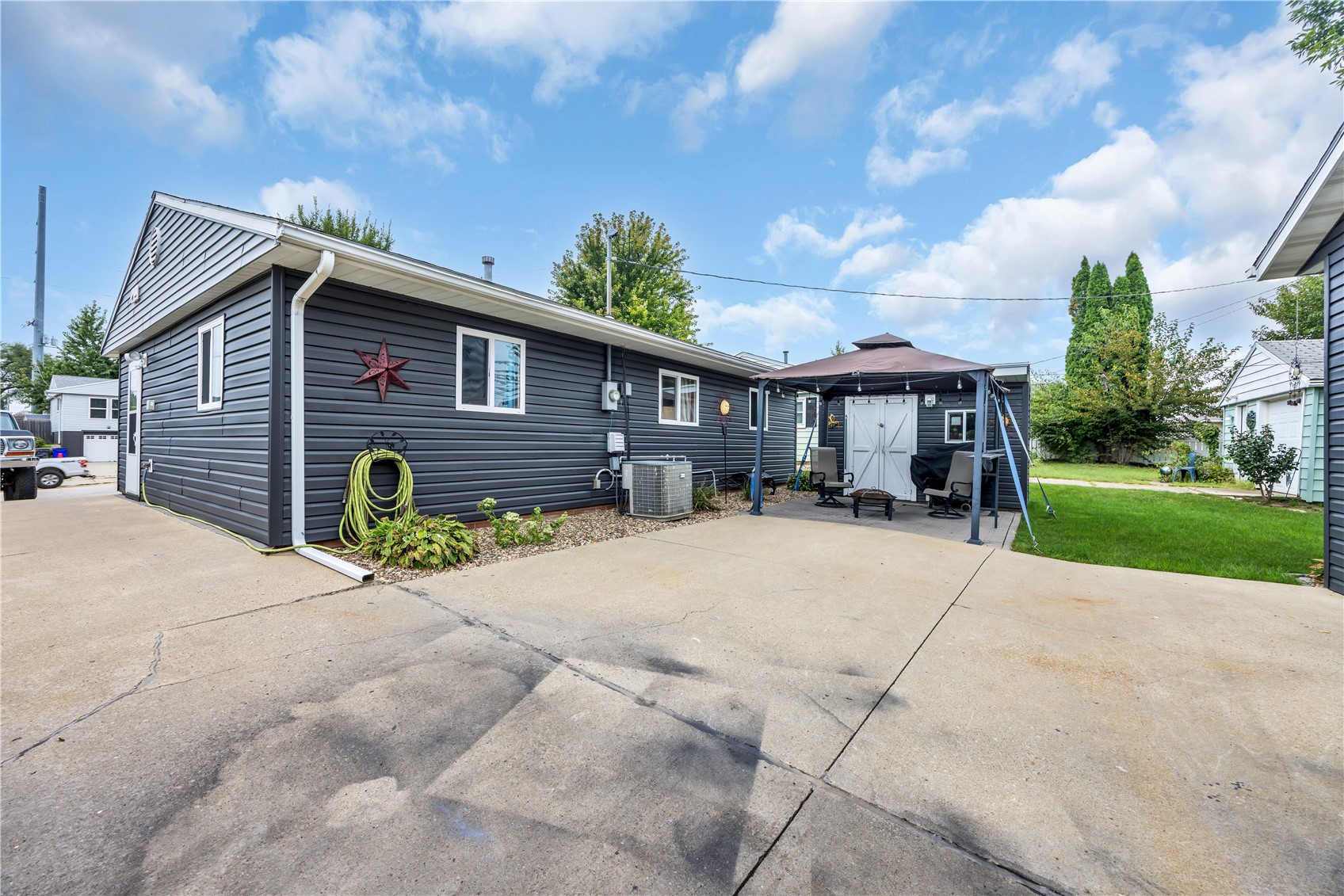 1307 18th SW Cedar Rapids IA 52404