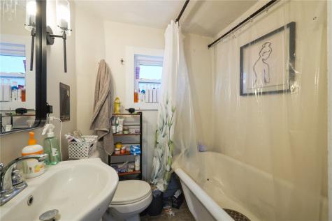 714 E Avenue NW Cedar Rapids IA 52405