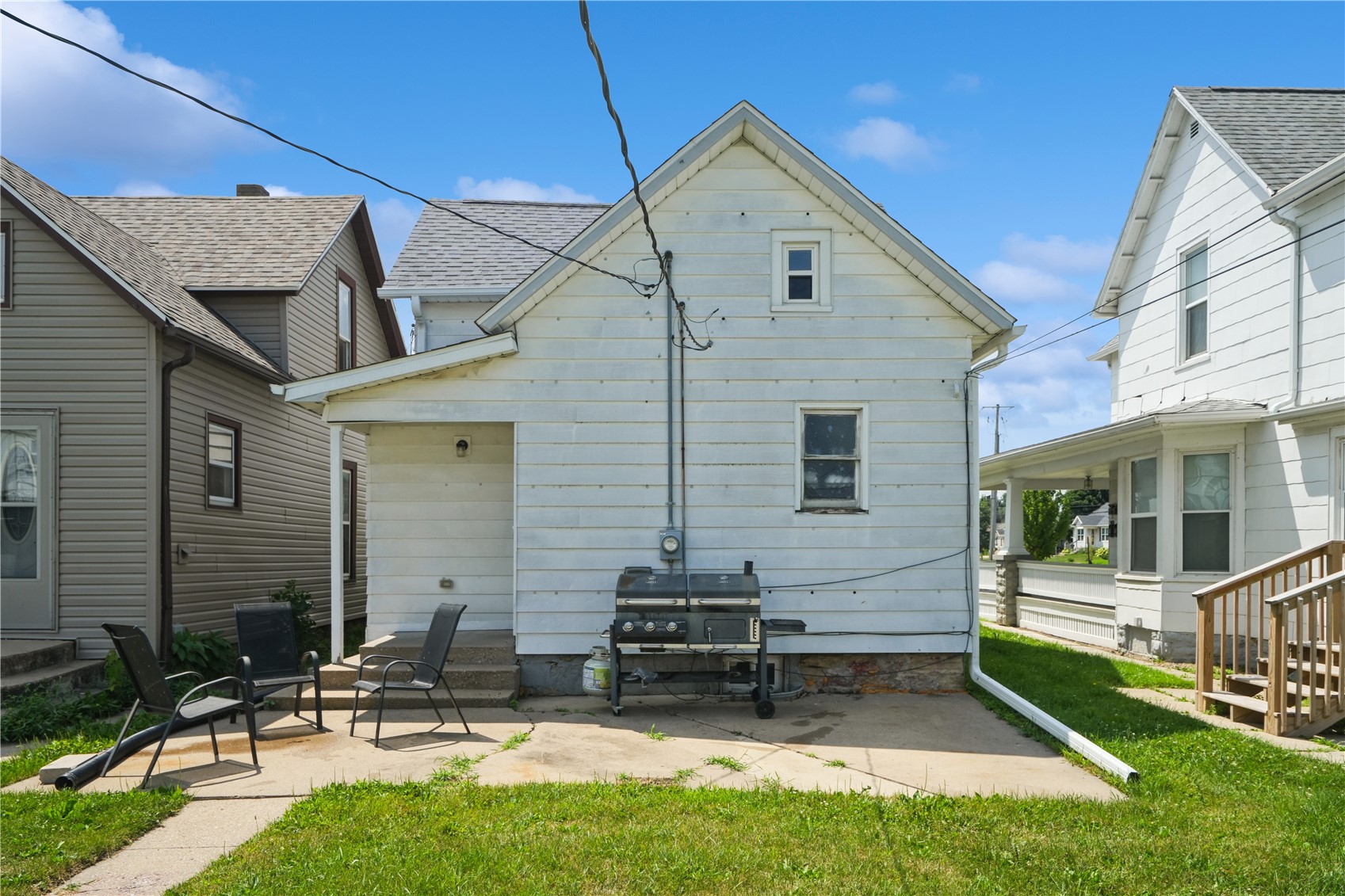 714 E Avenue NW Cedar Rapids IA 52405