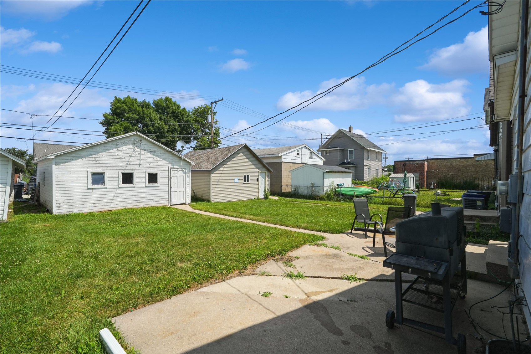 714 E Avenue NW Cedar Rapids IA 52405