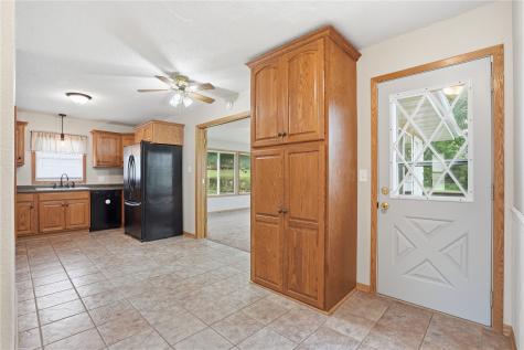 101 Country Club Drive Vinton IA 52349