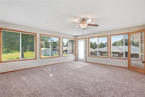 101 Country Club Drive Vinton IA 52349