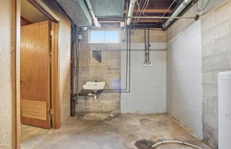 101 Country Club Drive Vinton IA 52349