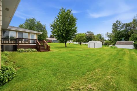 101 Country Club Drive Vinton IA 52349