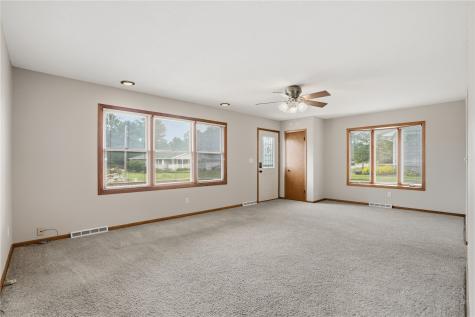 101 Country Club Drive Vinton IA 52349