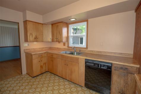 3849 Vine Avenue SE Cedar Rapids IA 52403
