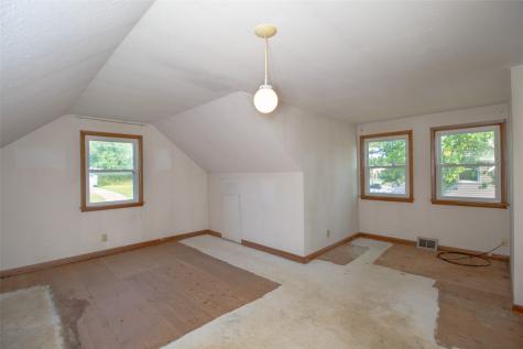 3849 Vine Avenue SE Cedar Rapids IA 52403