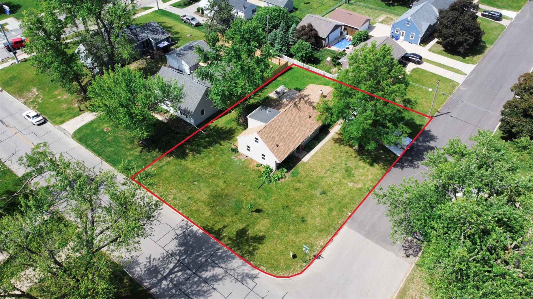 3849 Vine Avenue SE Cedar Rapids IA 52403