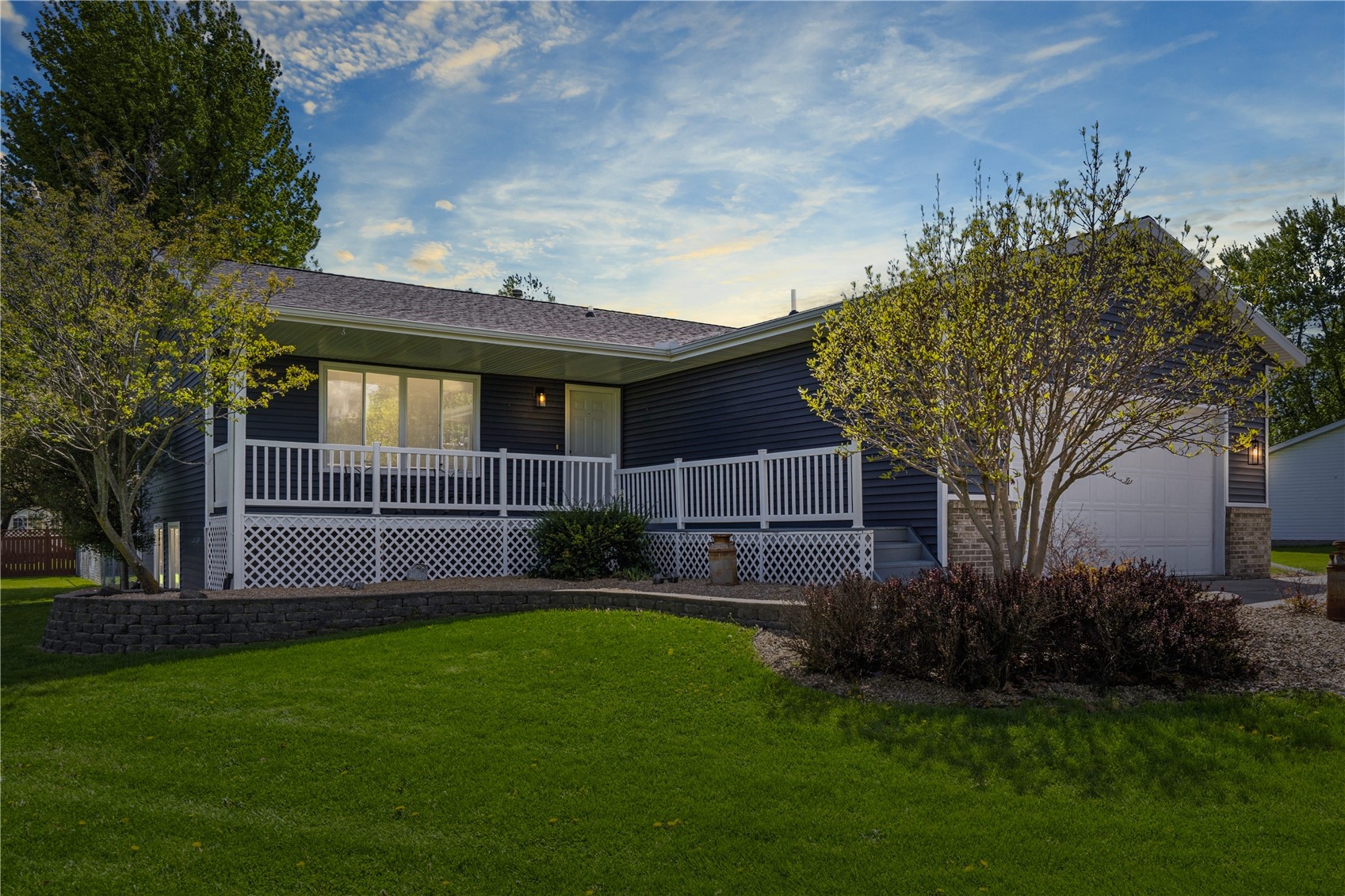 711 Grant Street Walker IA 52352