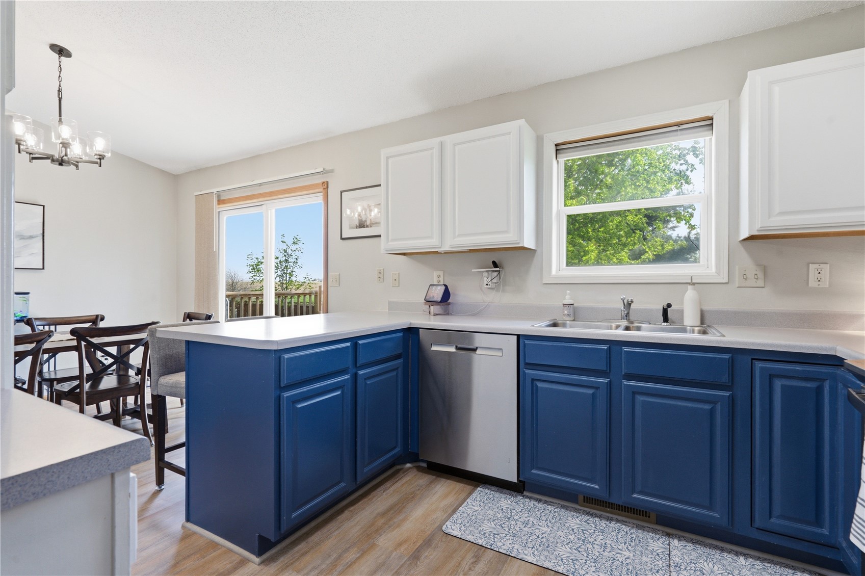 711 Grant Street Walker IA 52352