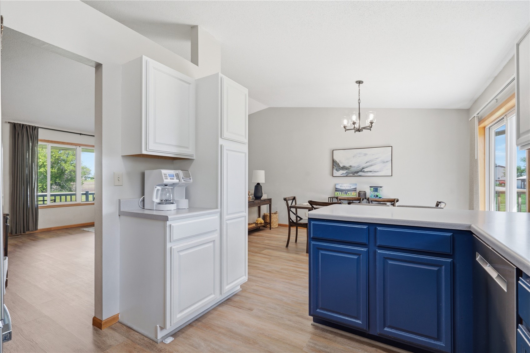 711 Grant Street Walker IA 52352