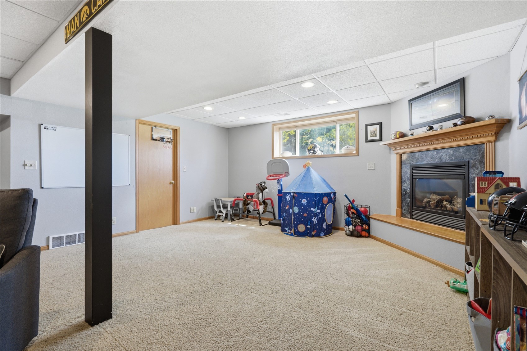 711 Grant Street Walker IA 52352