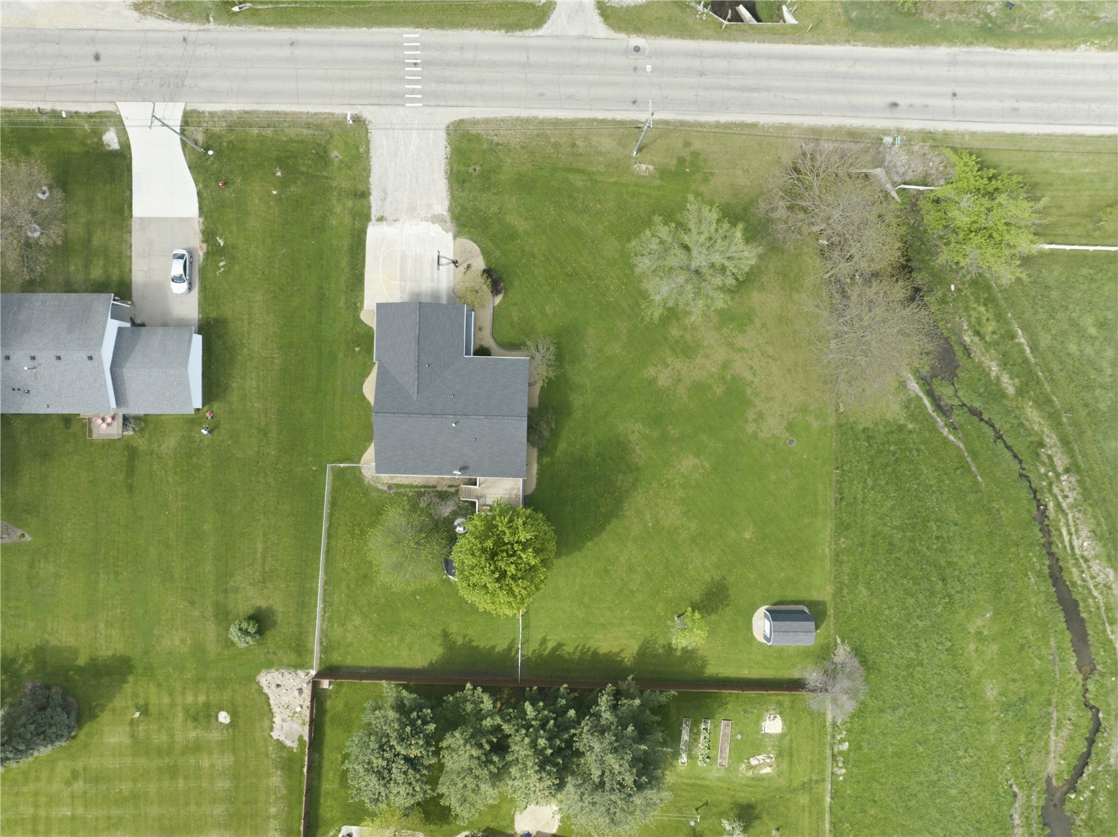 711 Grant Street Walker IA 52352