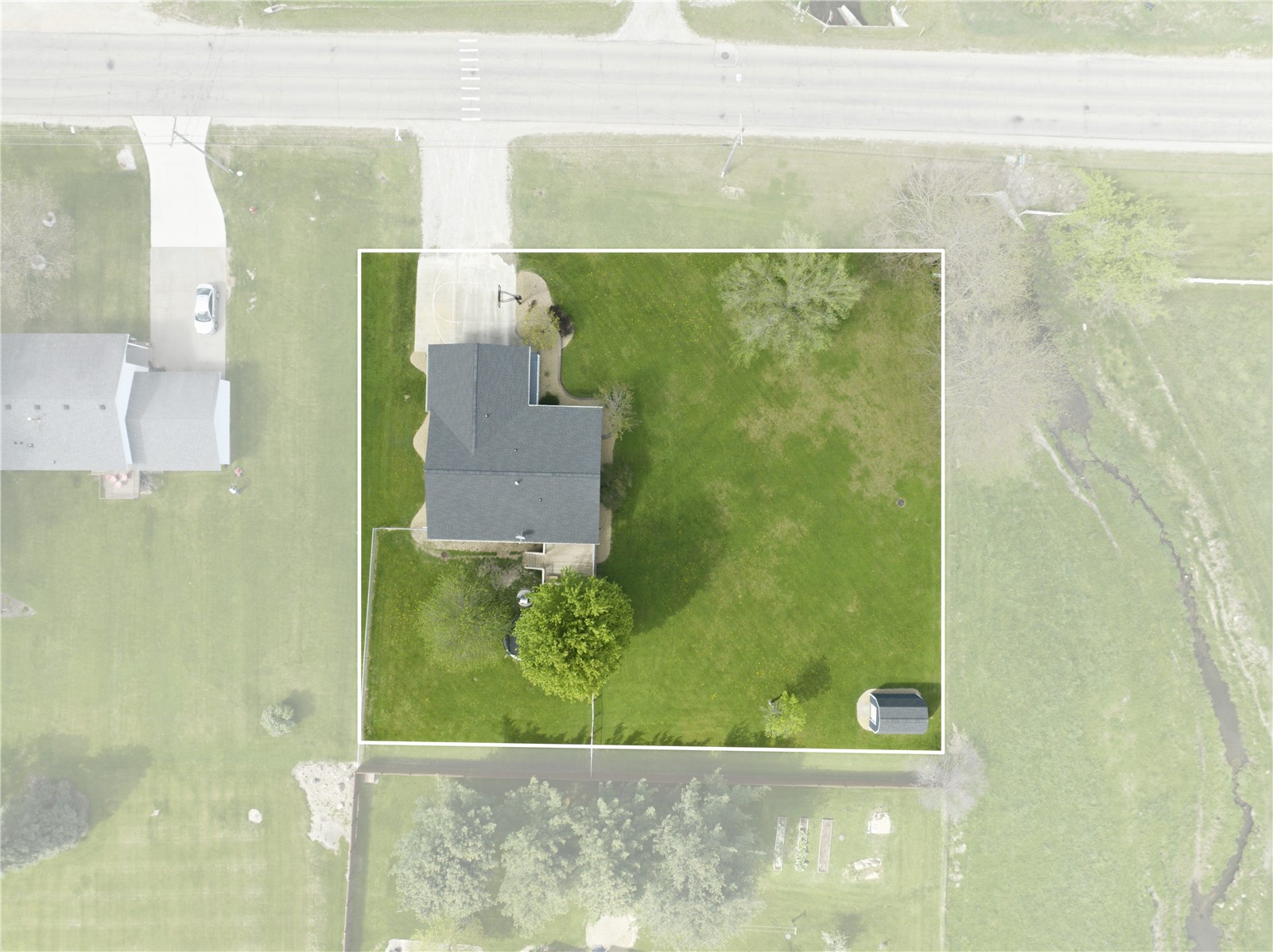 711 Grant Street Walker IA 52352