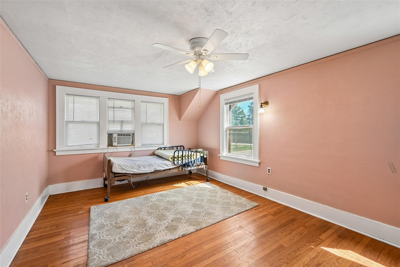 2039 Park Avenue SE Cedar Rapids IA 52403