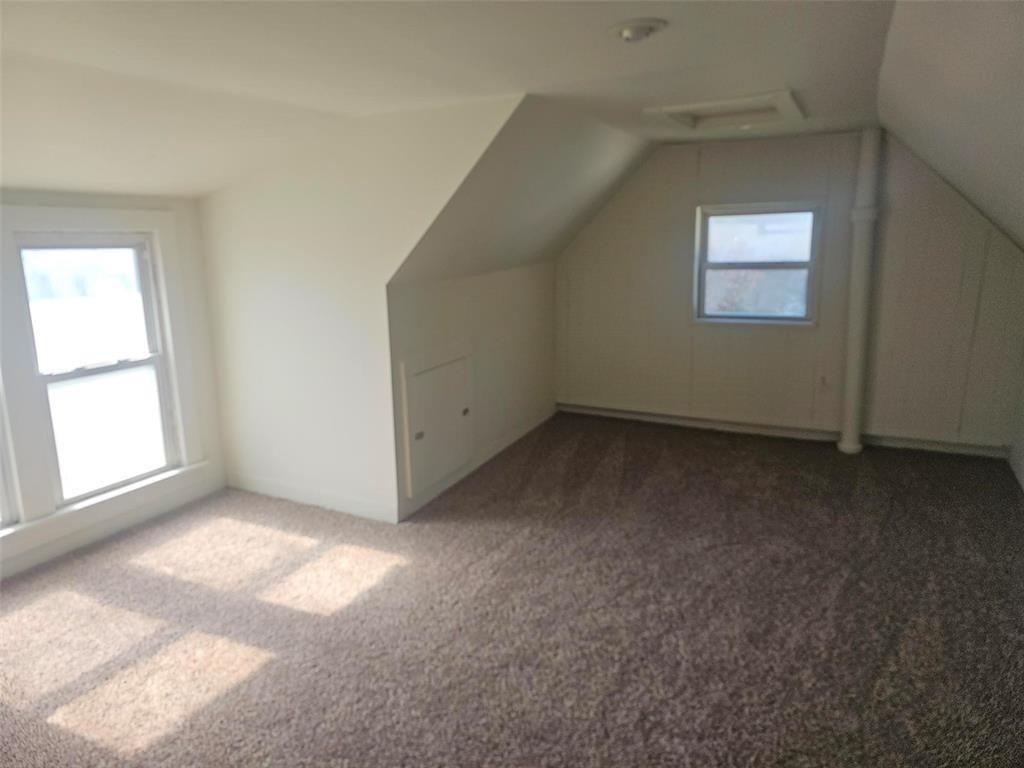 1105 5th Street E Vinton IA 52349