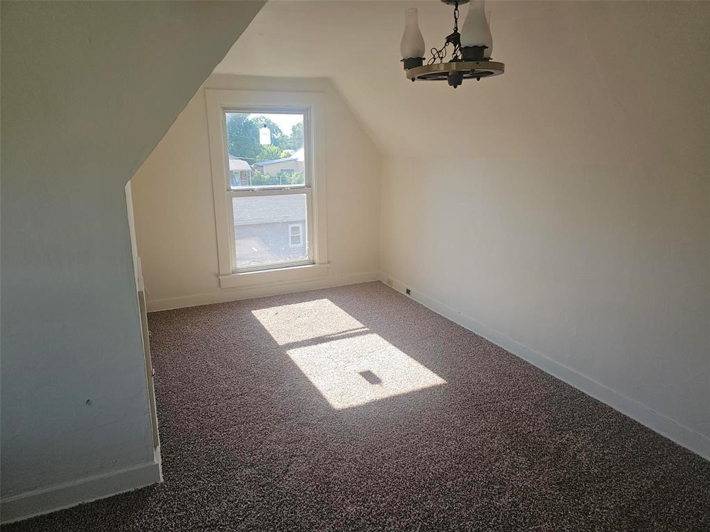 1105 5th Street E Vinton IA 52349