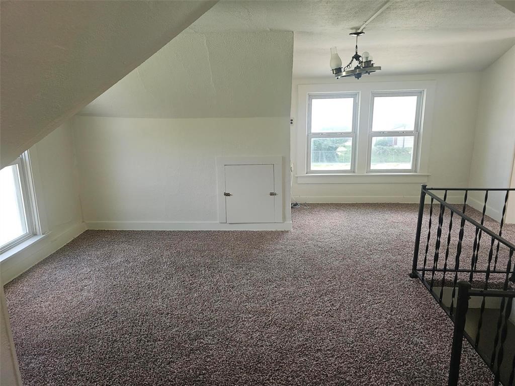 1105 5th Street E Vinton IA 52349