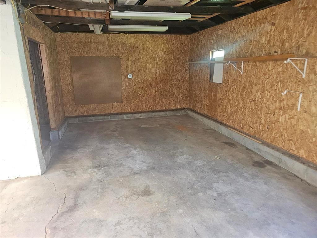 1105 5th Street E Vinton IA 52349
