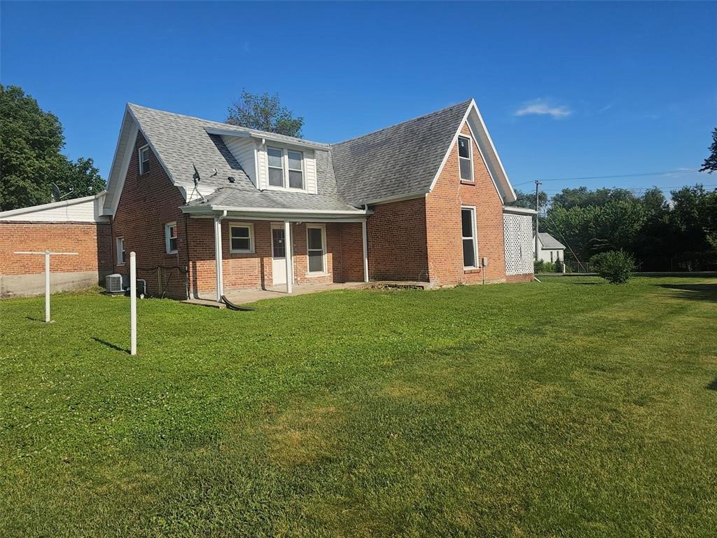 1105 5th Street E Vinton IA 52349