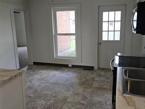 1105 5th Street E Vinton IA 52349