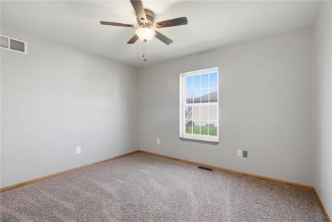 89 Cardinal Avenue NE Atkins IA 52206