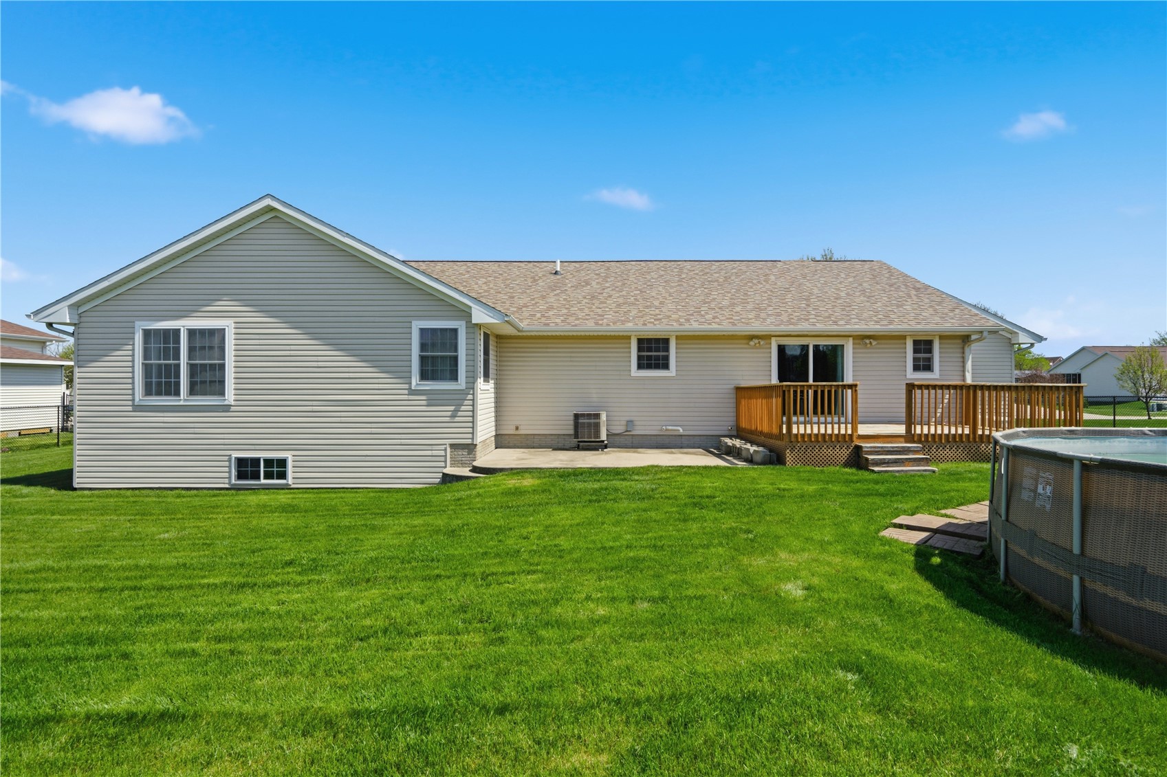 89 Cardinal Avenue NE Atkins IA 52206