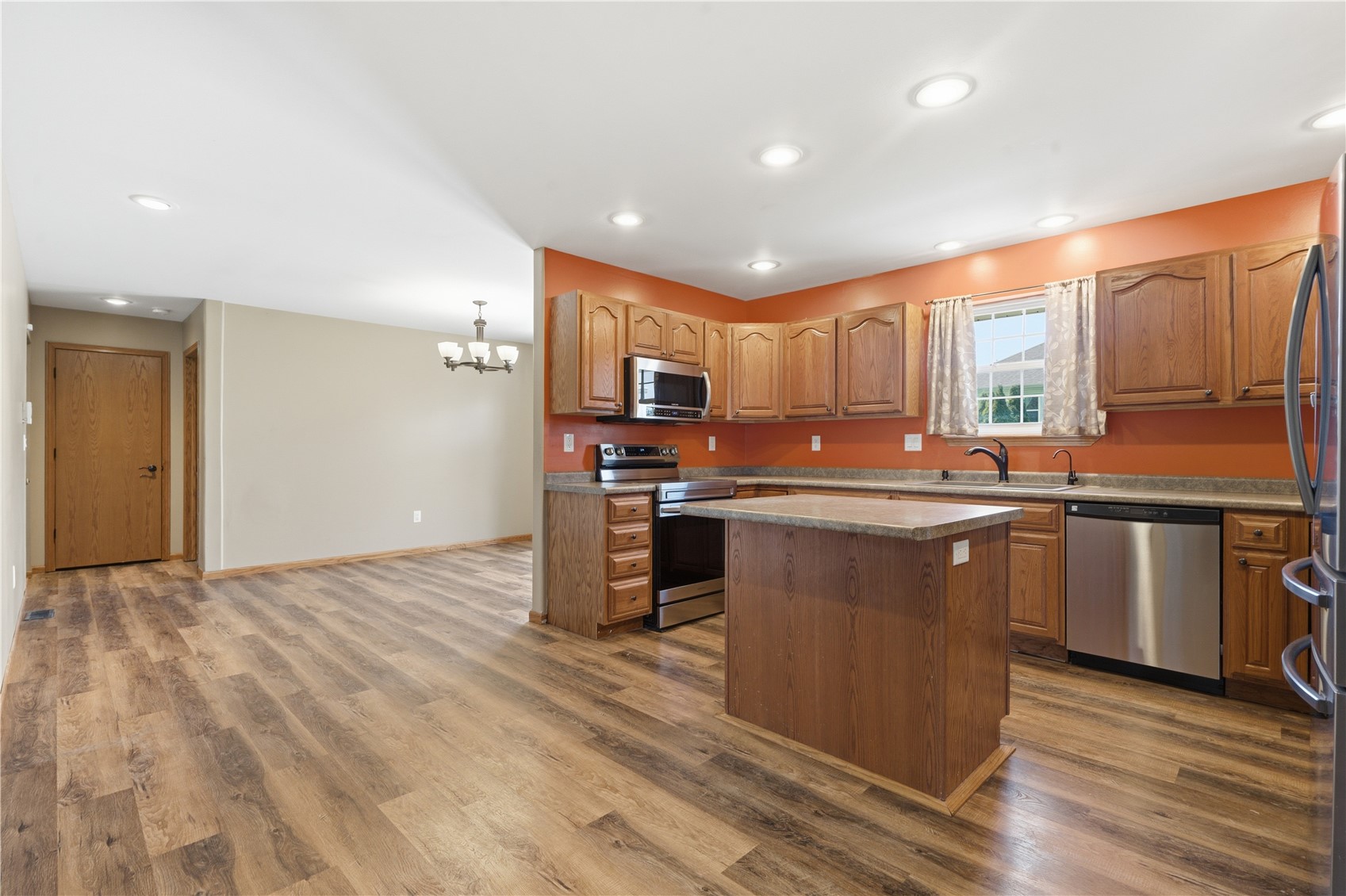 89 Cardinal Avenue NE Atkins IA 52206