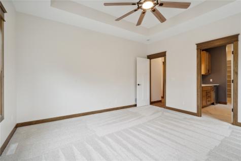 5512 Seminole Valley Trail NE Cedar Rapids IA 52411