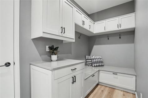 241 Howard Avenue NW Swisher IA 52338