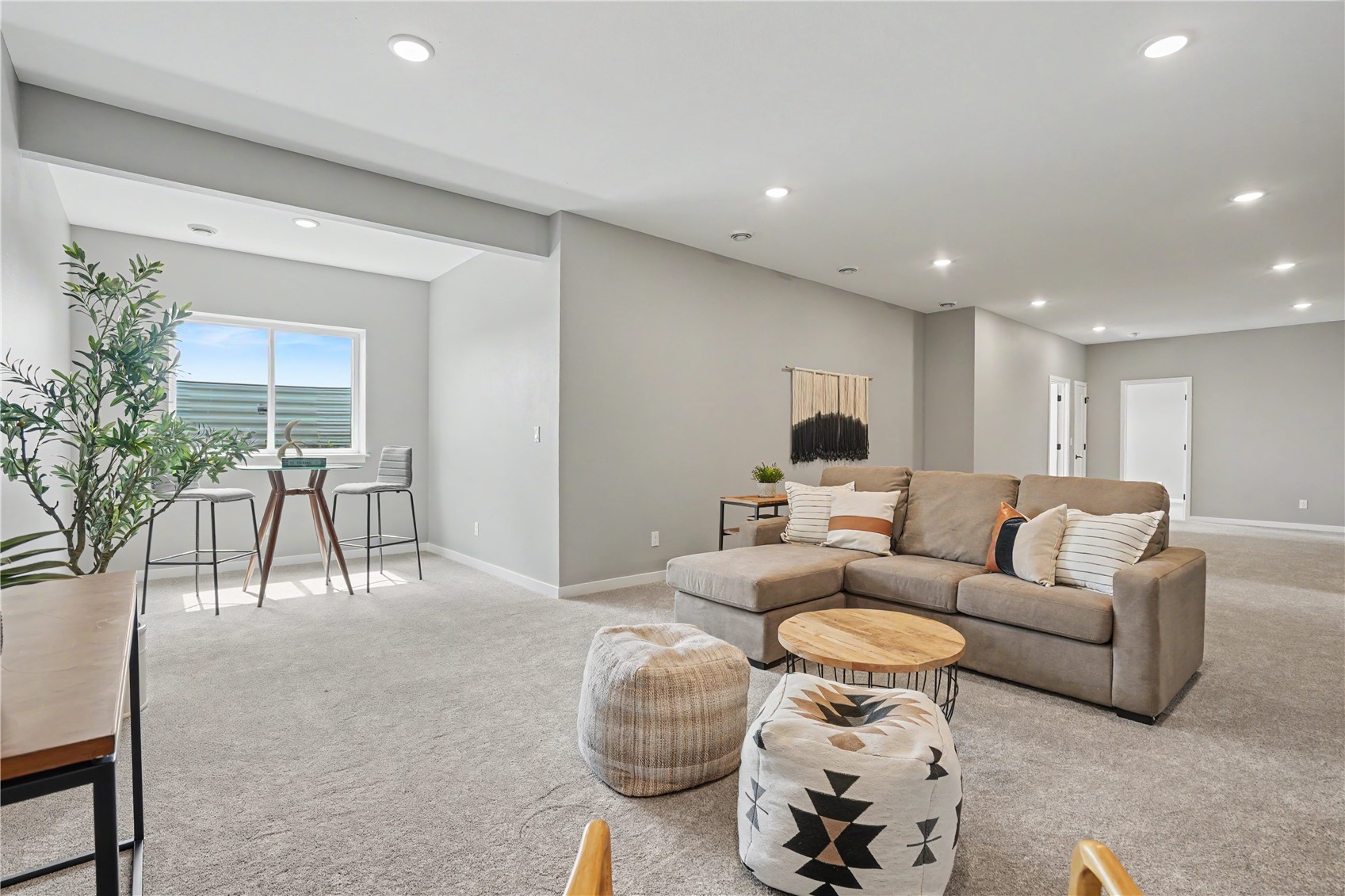 241 Howard Avenue NW Swisher IA 52338