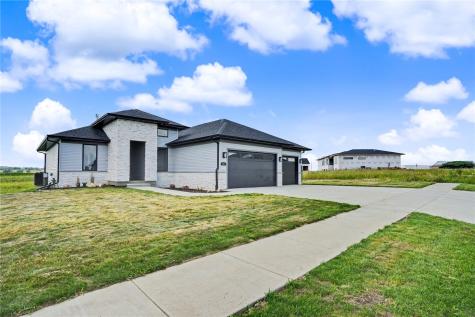 241 Howard Avenue NW Swisher IA 52338