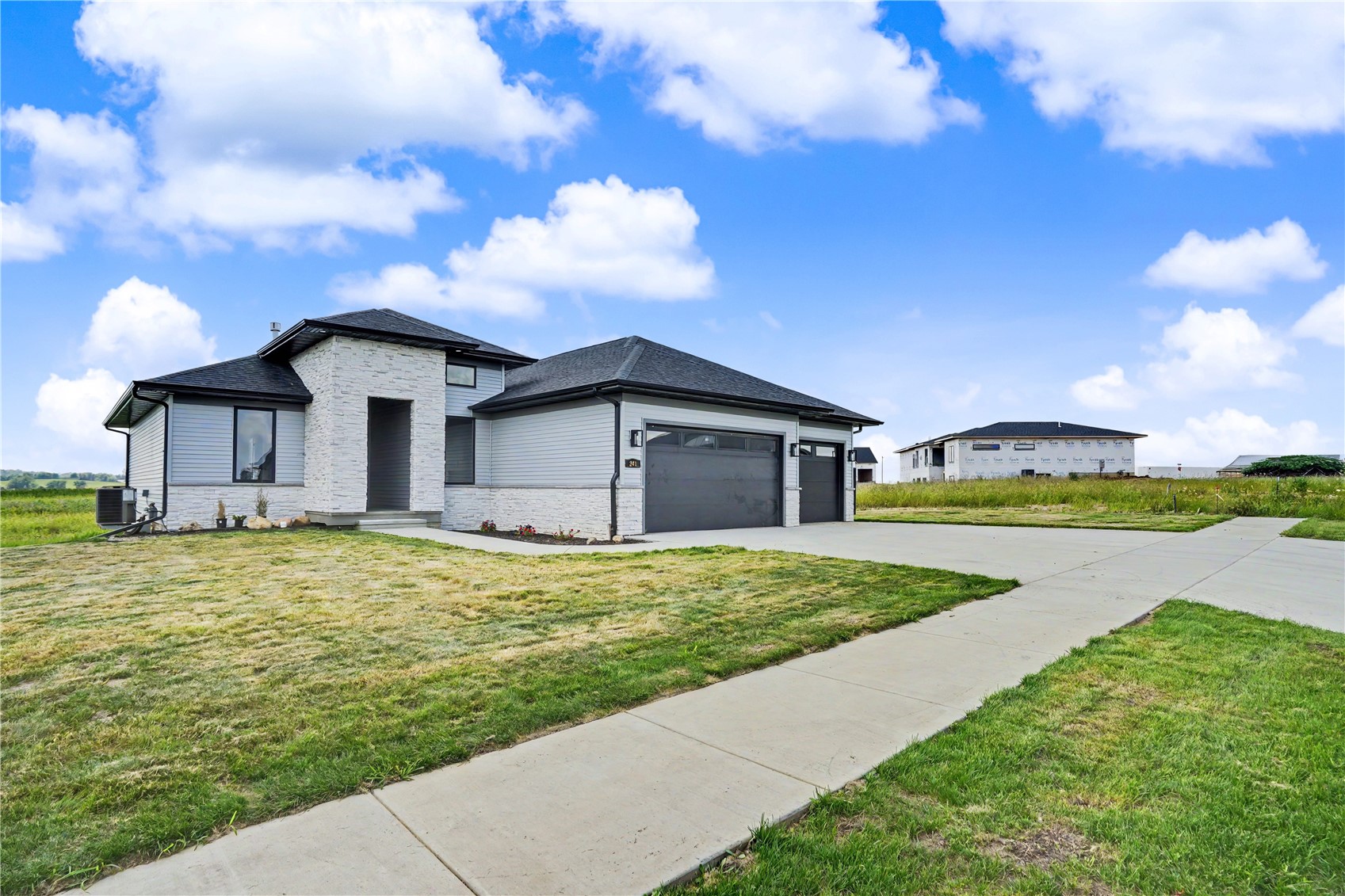 241 Howard Avenue NW Swisher IA 52338