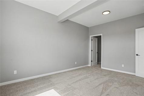 241 Howard Avenue NW Swisher IA 52338