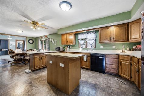 201 Sycamore Street Tipton IA 52772