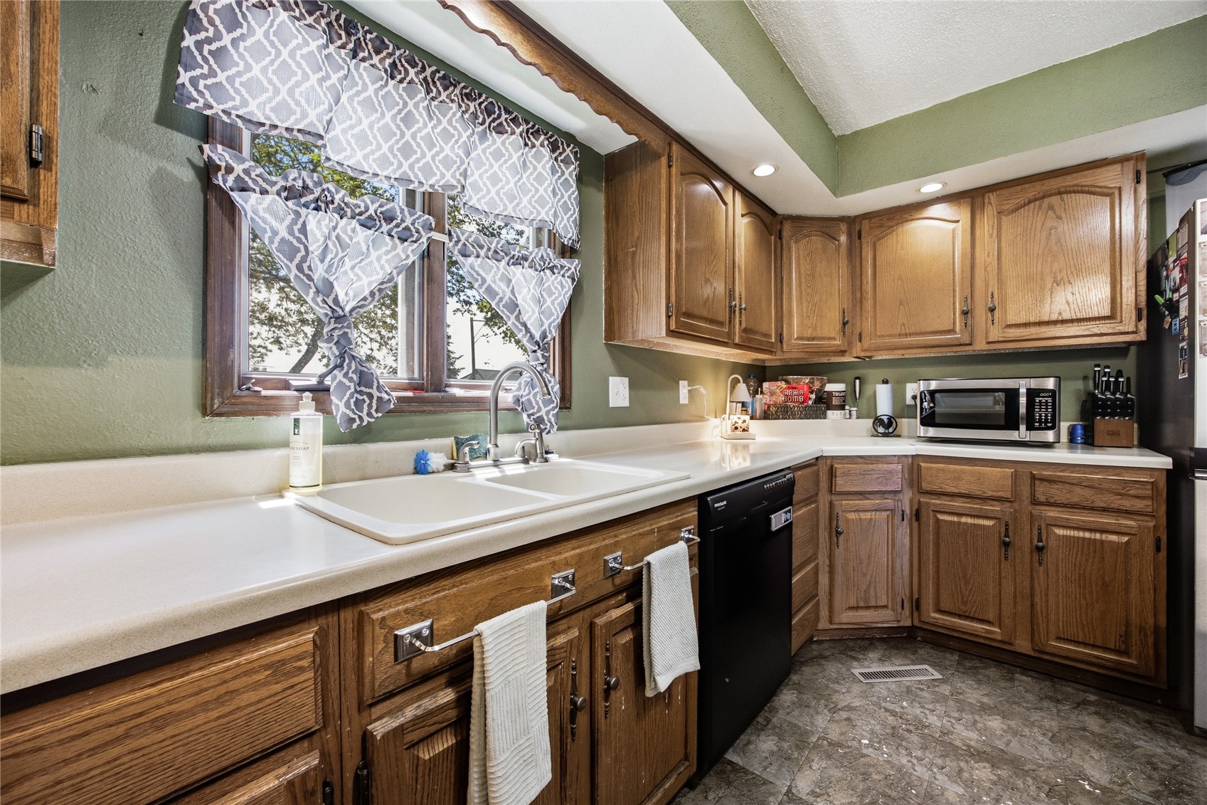 201 Sycamore Street Tipton IA 52772