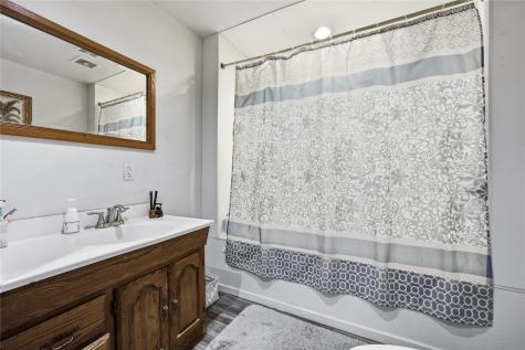 201 Sycamore Street Tipton IA 52772